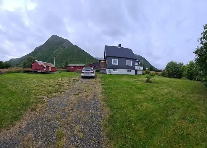 Cozy House - Stronstad @The Start Of Lofoten